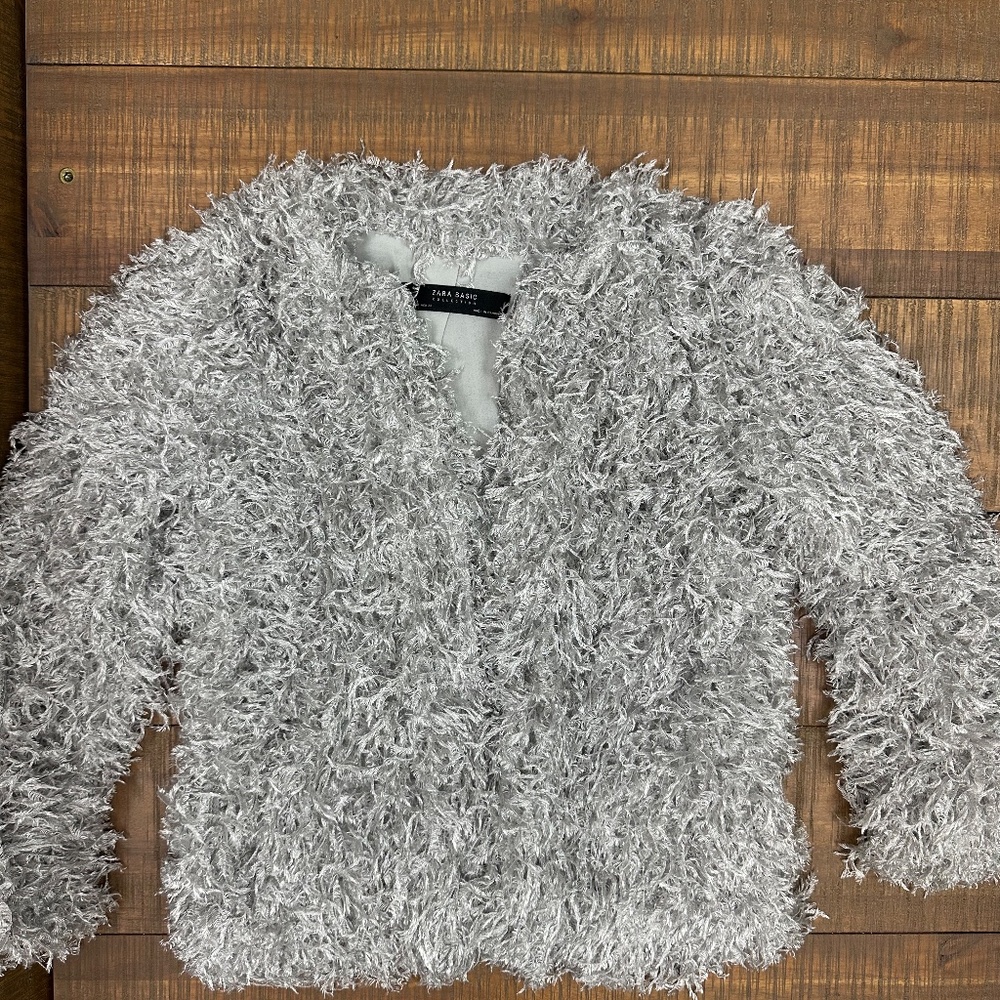ZARA FAUX FUR SILVER JACKET. EXCELLENT CONDITION. SIZE S - Picture 3 of 5